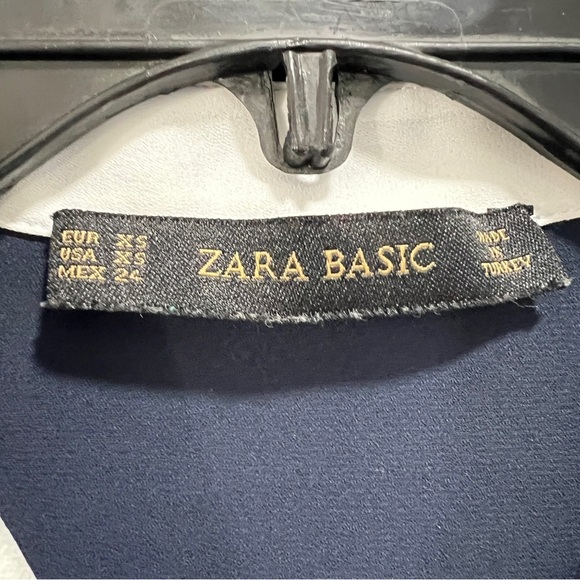 Zara Basic Women’s Navy and White Lightweight Button Up Top Size XS - Picture 4 of 5